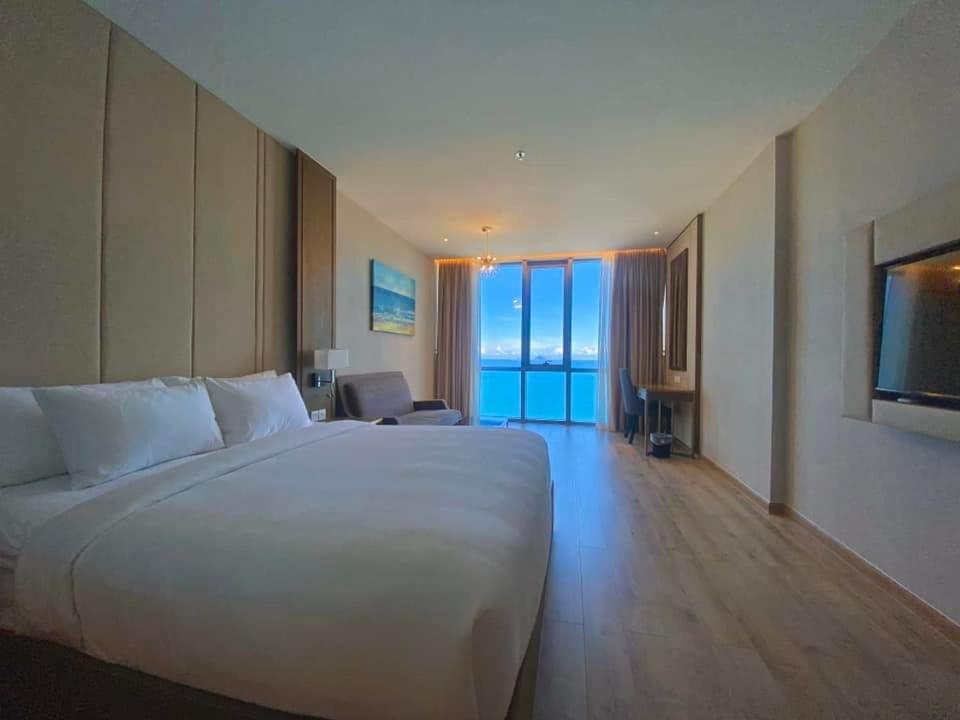 Oceanfront Panorama Residence Нячанг Экстерьер фото