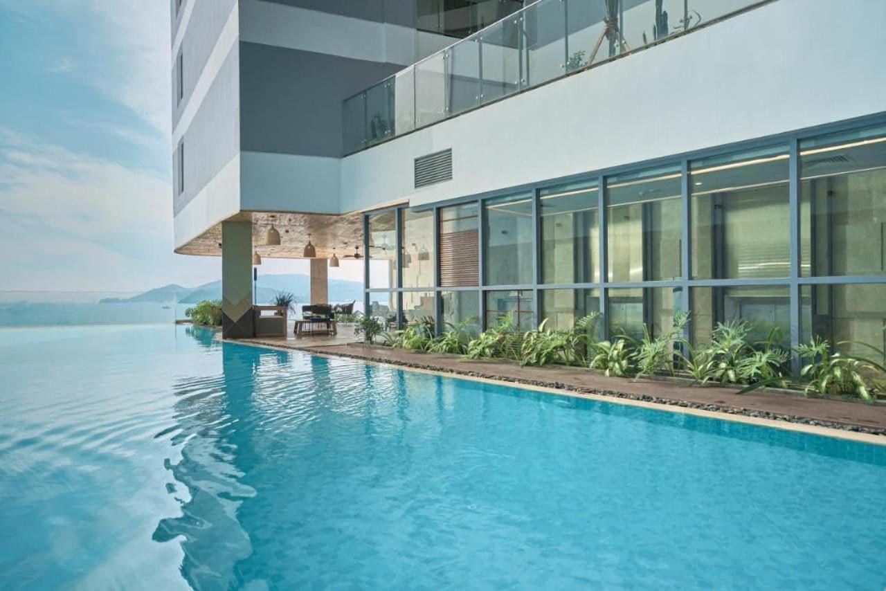 Oceanfront Panorama Residence Нячанг Экстерьер фото